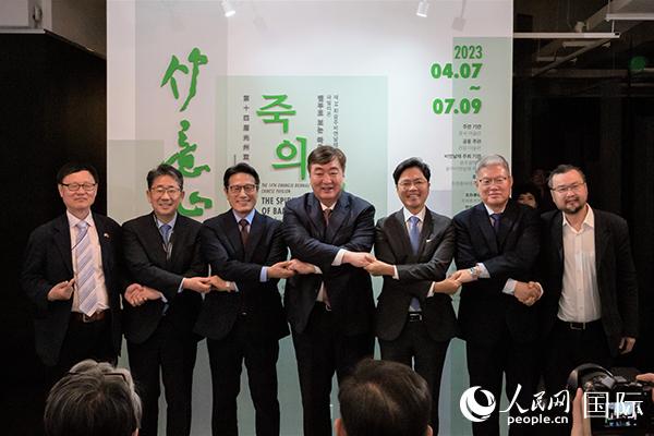 第十四屆光州雙年展中國館開幕式7日在韓國光州隱巖美術(shù)館舉行。人民網(wǎng)記者 馬菲攝
