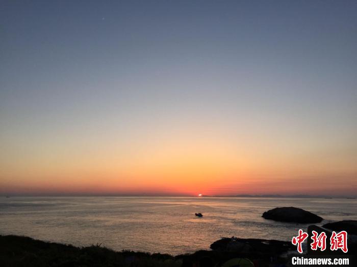 浙江海域一景?！×植?攝