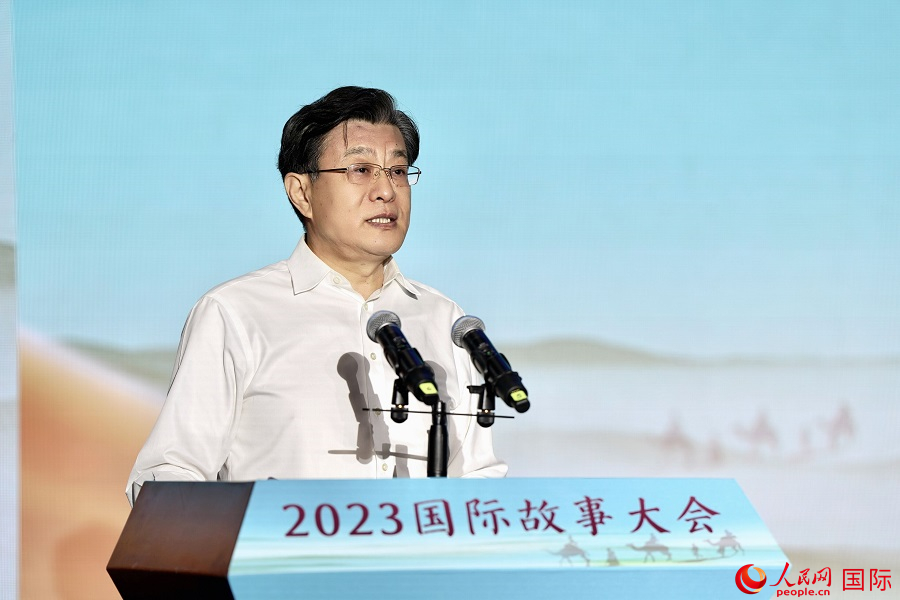 中國人民對外友好協(xié)會副會長李?？罗o。人民網 盧鵬宇攝
