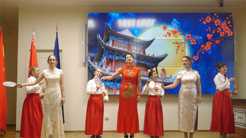 白俄羅斯國(guó)立大學(xué)孔子學(xué)院的中秋晚會(huì)。受訪者供圖