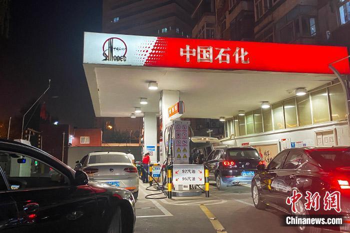 資料圖：加油站。 中新財(cái)經(jīng) 葛成 攝