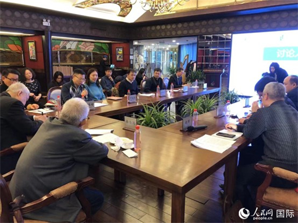 與會(huì)專家學(xué)者就拉美局勢(shì)和中拉關(guān)系展開討論。人民網(wǎng)記者 趙健攝