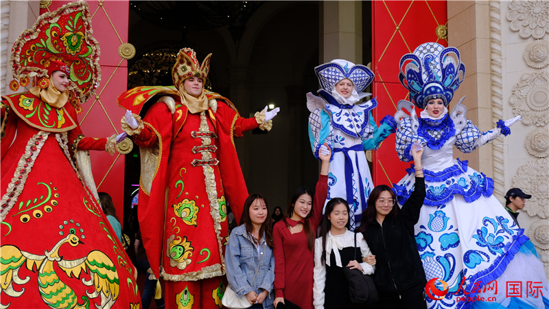 北京展覽館舉辦首屆俄羅斯“謝肉節(jié)”慶?；顒?。人民網(wǎng) 褚夢琦攝