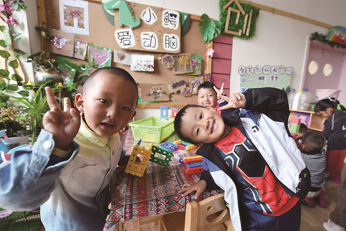 江蘇援建的拉薩市江蘇實(shí)驗(yàn)幼兒園，所有師資在江蘇接受培訓(xùn)，打造具有江蘇水準(zhǔn)的優(yōu)質(zhì)學(xué)前教育資源。 本報(bào)記者 萬(wàn)程鵬 攝
