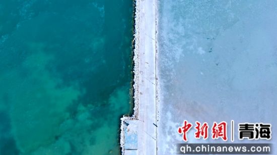 圖為冬日青海湖。李江寧攝