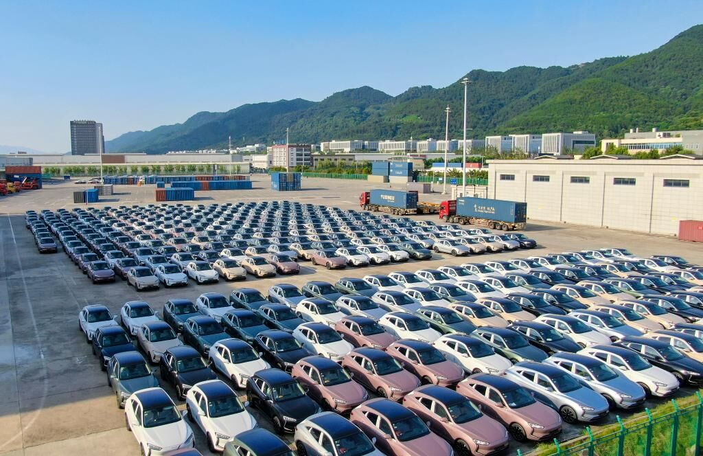 05 重慶整車(chē)進(jìn)口口岸。華龍網(wǎng) 通訊員 郭晉 攝
