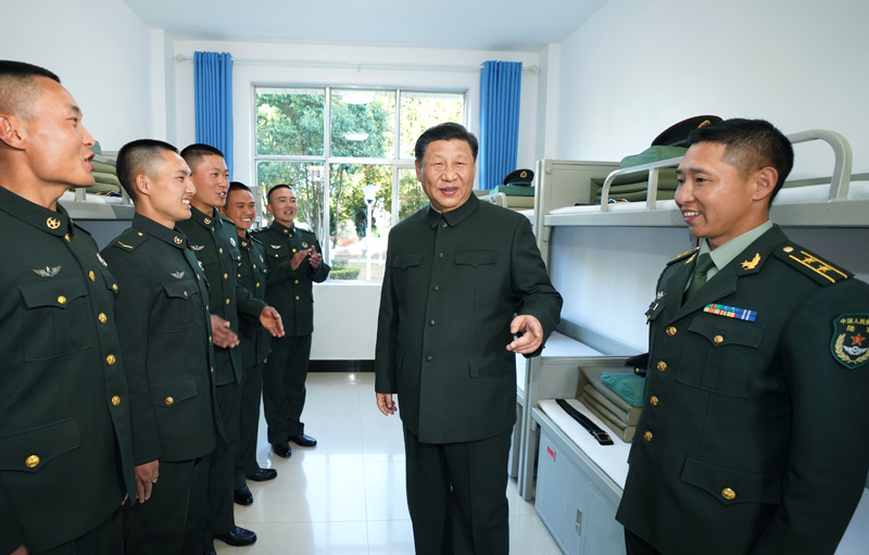 2020年1月19日，習(xí)近平主席視察駐云南部隊，深入邊防一線，看望慰問官兵。