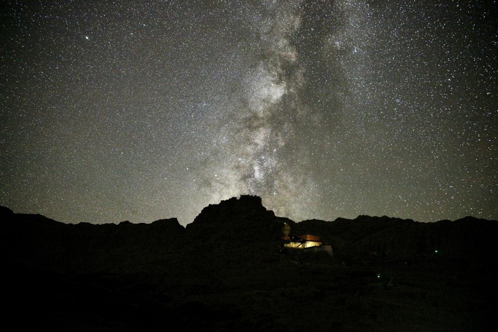 阿里暗夜星空。旦真次旦攝