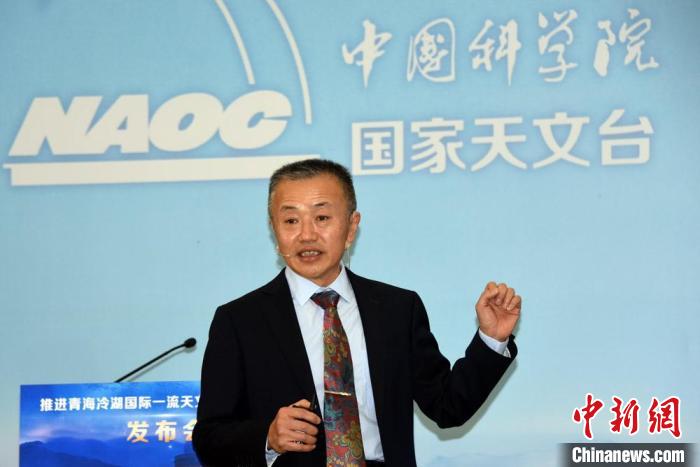中科院國家天文臺冷湖基地首席研究員鄧李才介紹冷湖選址相關情況。　<a target='_blank' href='/'><p  align=