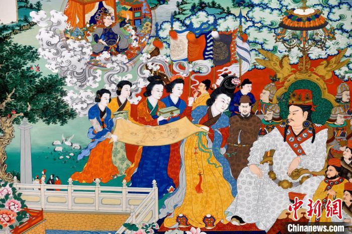 圖為5月16日，展覽中的新創(chuàng)唐卡作品(局部)。　李林 攝